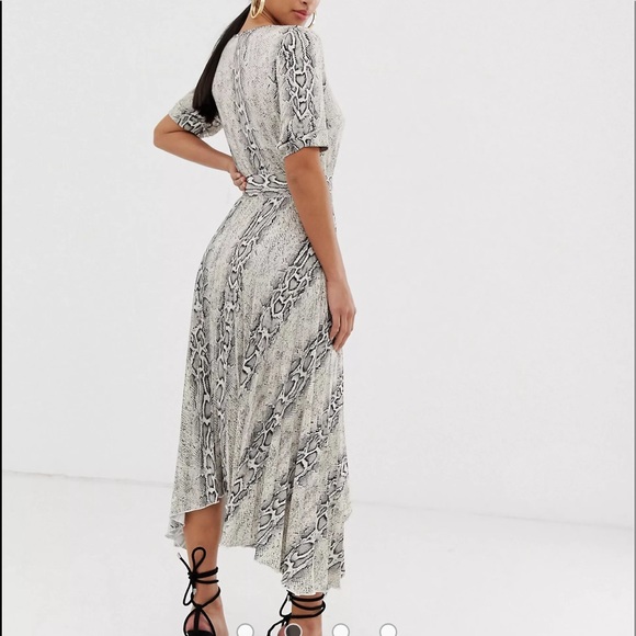 ASOS Asymmetrical Dress 🖤 - Picture 3 of 13